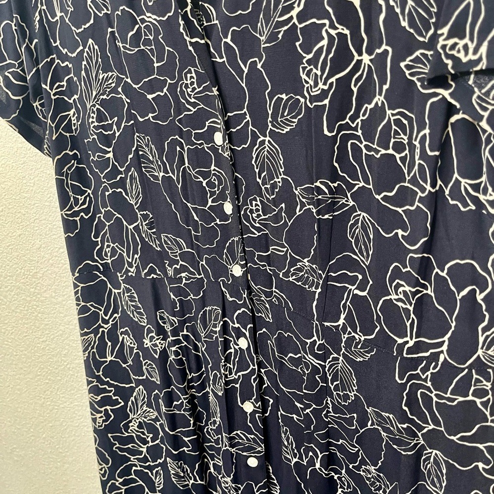 Eddie Bauer Navy and Cream Floral Maxi Dress - Picture 3 of 6